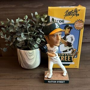 Oakland A’s 2006 SGA Huston Street Bobblehead